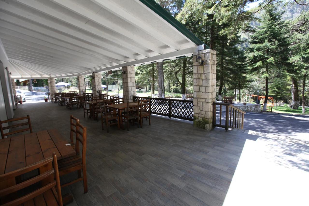 Bujtina Uji I Panjes, Log Cabins Dukat Exterior foto
